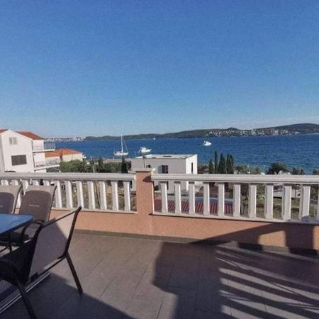 Apartment Lotus Trogir Exteriör bild