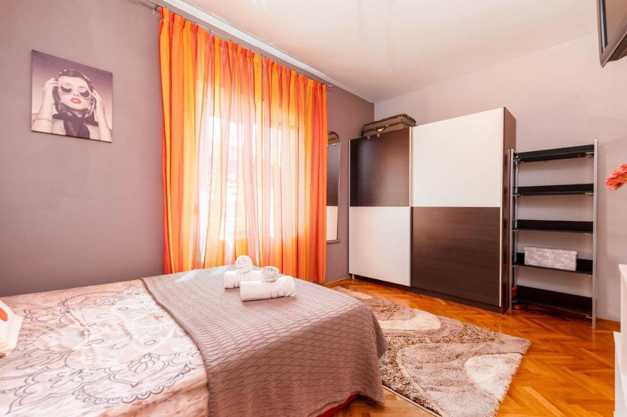 Apartment Lotus Trogir Exteriör bild